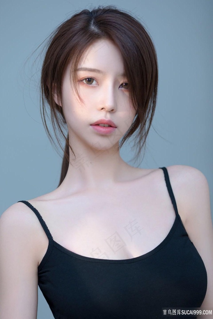 美女丁字裤翘屁股图片