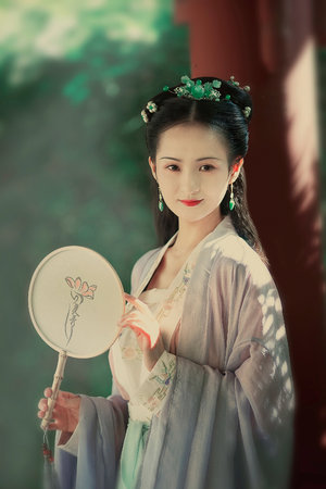 青青河边草  电影